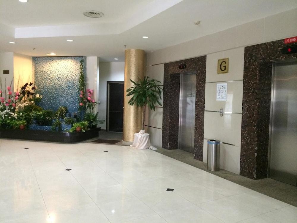 Carlton Hotel Shah Alam Exterior foto